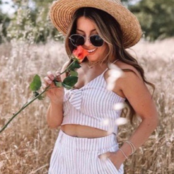 Abercrombie & Fitch Tops - Abercrombie&Fitch LINEN Crop Top